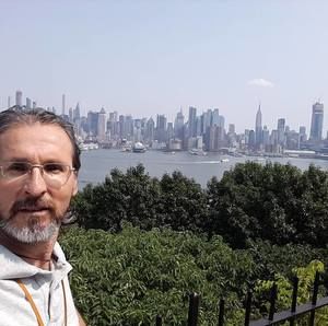 Meet your Posher, Fidel